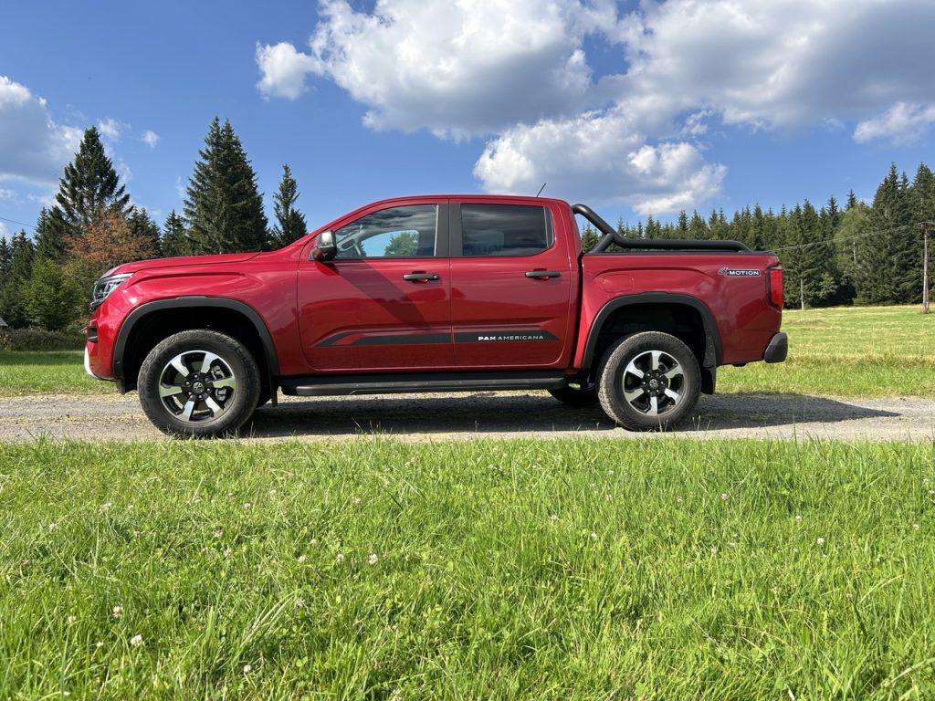 Test VW Amarok PanAmericana: foto Žena v autě.cz