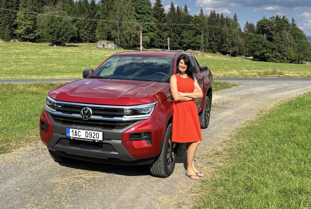 Test VW Amarok PanAmericana: foto Žena v autě.cz