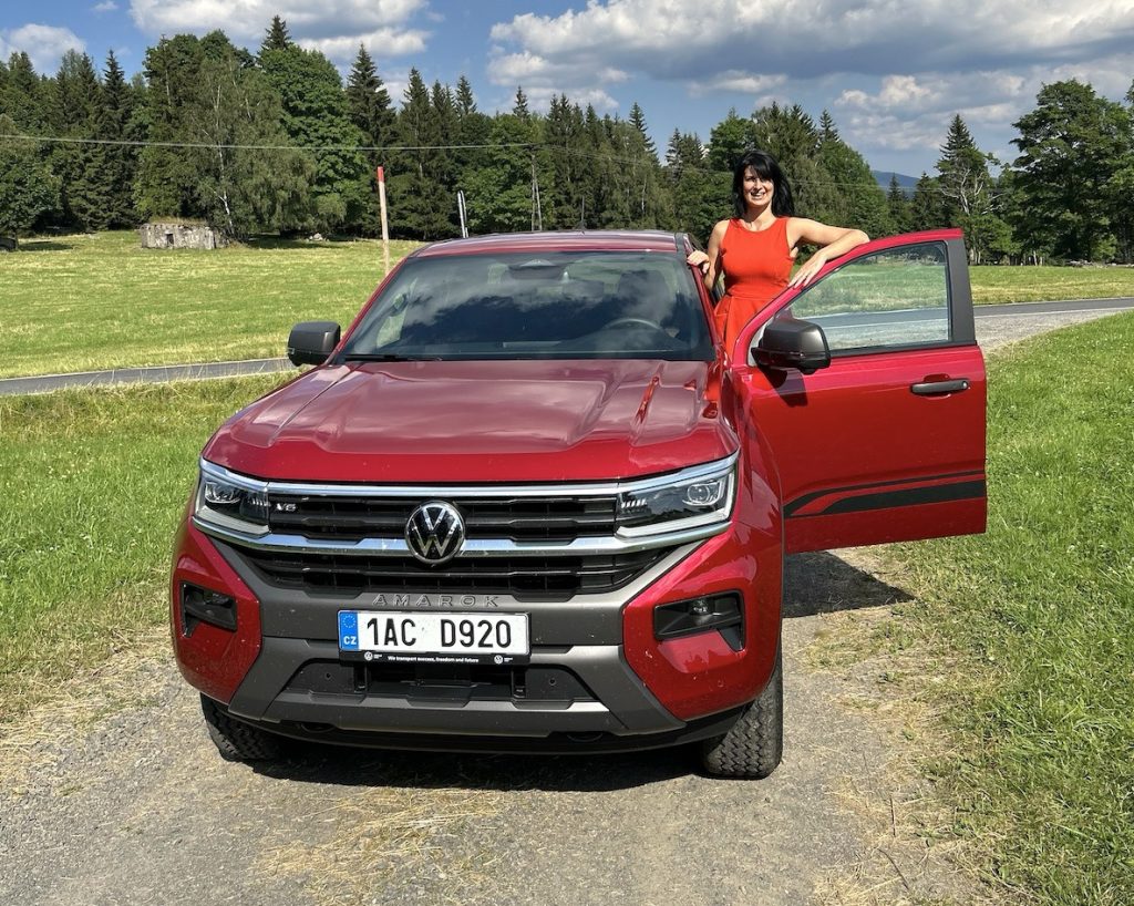 Test VW Amarok PanAmericana: foto Žena v autě.cz