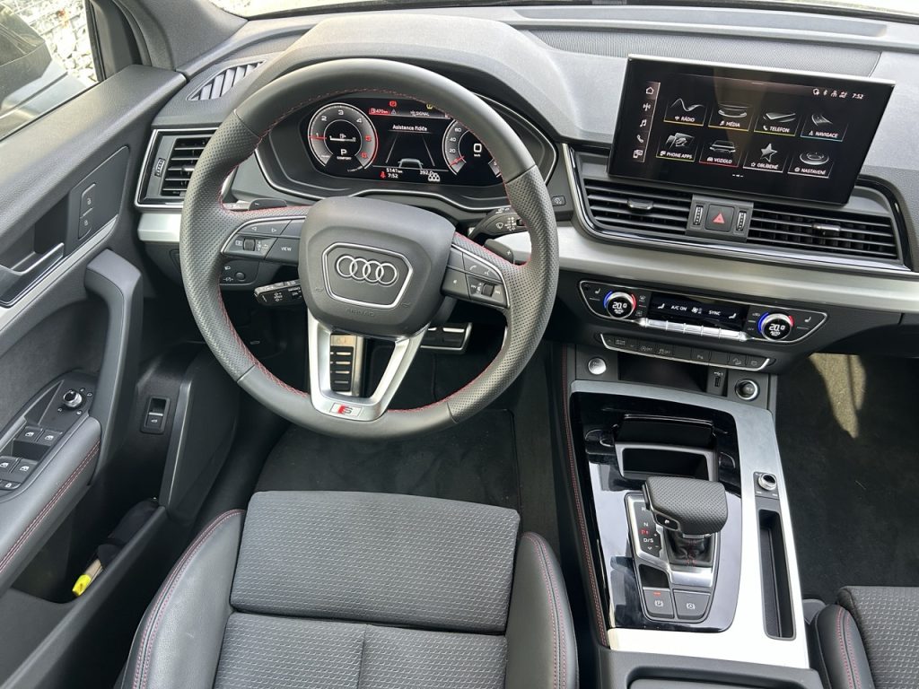 test Audi Q5: foto Žena v autě.cz