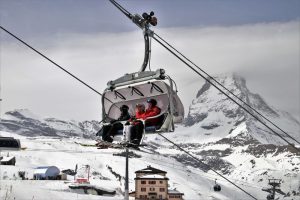 ski-3304481_1280