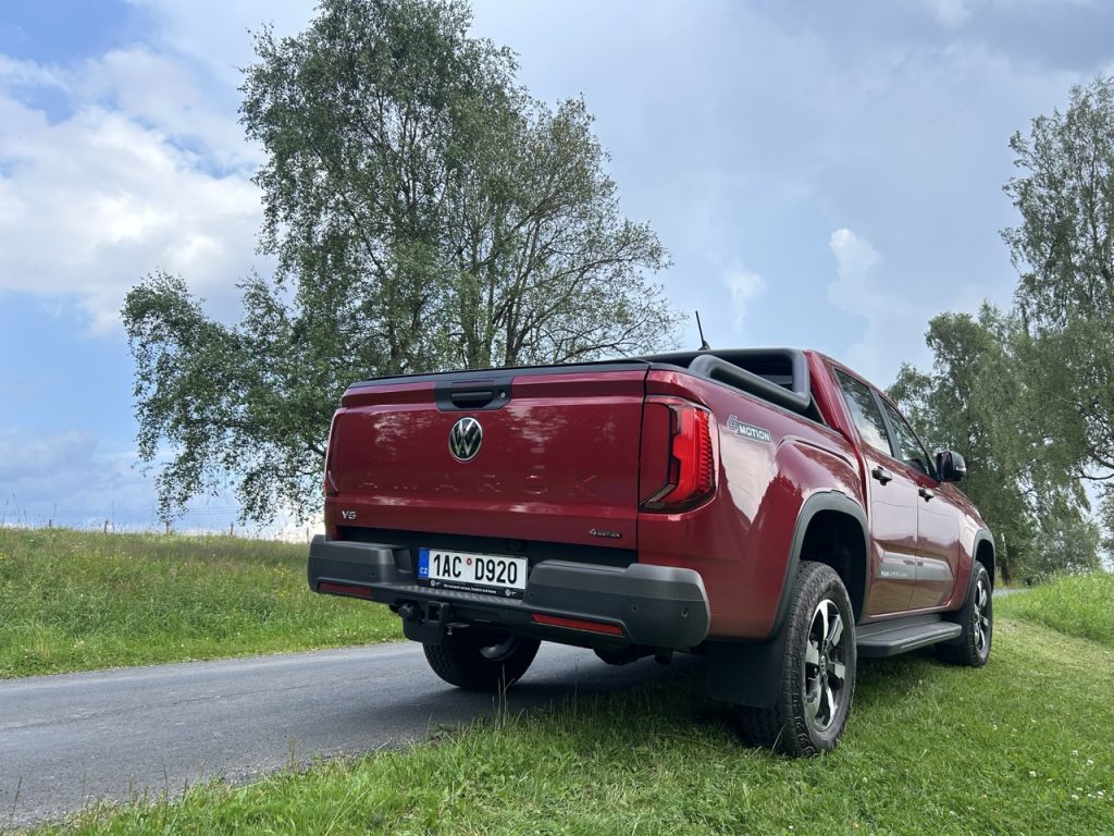 Test VW Amarok PanAmericana: foto Žena v autě.cz