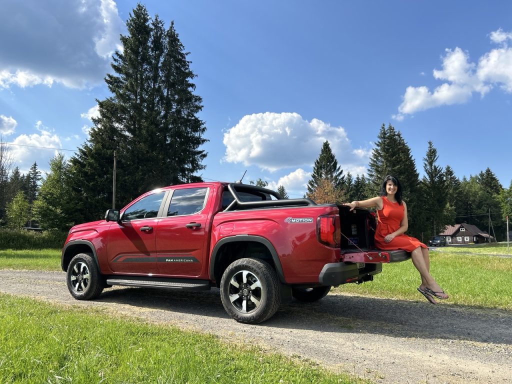 Test VW Amarok PanAmericana: foto Žena v autě.cz