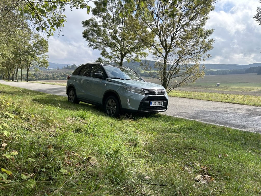 test SUZUKI Vitara: foto Žena v autě.cz_8119 ve velké velikosti