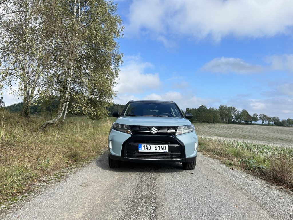 test SUZUKI Vitara: foto Žena v autě.cz_8153 ve velké velikosti