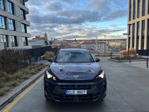 Cupra Terramar v anketě AMS: foto Žena v autě.czn-2 (kopie)