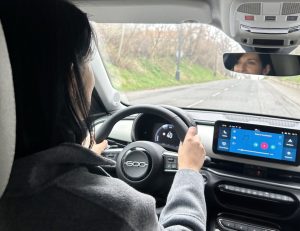 Testování Fiatu 600: foto Žena v autě.cz