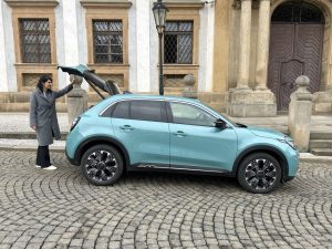 Testování Fiatu 600: foto Žena v autě.cz