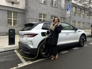 Testování Elroqu porotou AMS: foto Žena v autě.cz