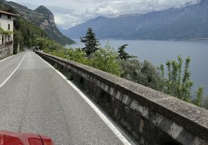 S Alfa Romeo Tonale u jezera Garda foto Žena v autě.cz