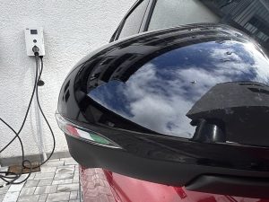 Dobíjení plug-in hybriního Tonale během cesty do Itálie: foto Žena v autě.cz