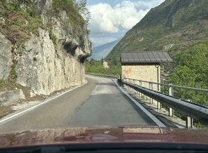 Cesta s Alfa Romeo Tonale k jezeru Garda: foto Žena v autě.cz