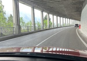 Tunely u jezera Garda: foto Žena v autě.cz