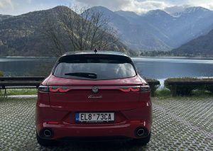 Alfa Romeo Tonale u jezeru Ladro: foto Žena v autě.cz