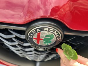 Alfa Romeo Tonale: foto Žena v autě.cz_3325 ve velké velikosti