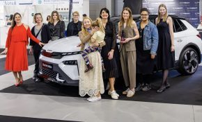 vítěz ankety AMS Škoda Elroq: foto Lukáš Haupt