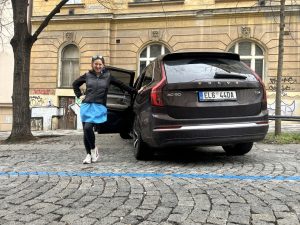 Bára Vaculíková a Volvo XC90: foto Žena v autě.cz