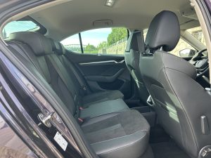 Octavia-liftback: foto Žena v autě.cz_3785 ve velké velikosti
