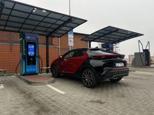 Toyota C-HR foto Žena v autě.cz_0642 ve velké velikosti