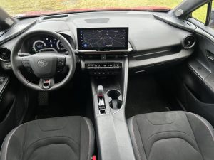 Toyota C-HR foto Žena v autě.cz_0740 ve velké velikosti