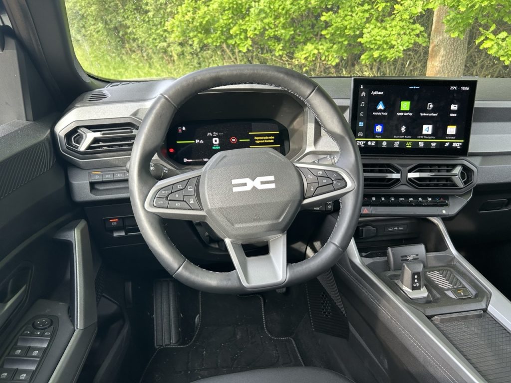 Dacia Bigster: foto Žena v autě.cz_4360 ve velké velikosti