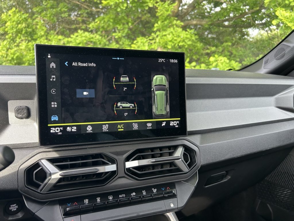 Dacia Bigster: foto Žena v autě.cz_4362 ve velké velikosti