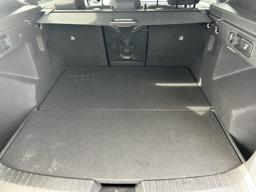 Dacia Bigster: foto Žena v autě.cz_4372 ve velké velikosti