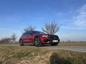 Mercedes_Benz E: foto Žena v autě.cz_1833 ve velké velikosti