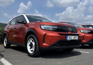 Opel Frontera: foto Žena v autě.cz