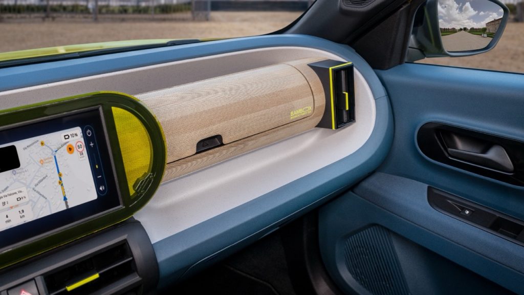 Fiat Grande Panda_interiér ve velké velikosti