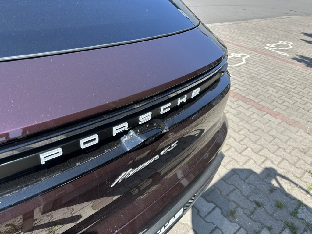 Porsche Macan 4S: foto Žena v autě.cz_4505 ve velké velikosti