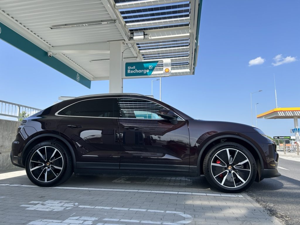 Porsche Macan 4S: foto Žena v autě.cz_4542 ve velké velikosti