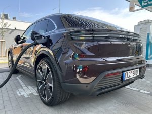Porsche Macan 4S: foto Žena v autě.cz_4544 ve velké velikosti