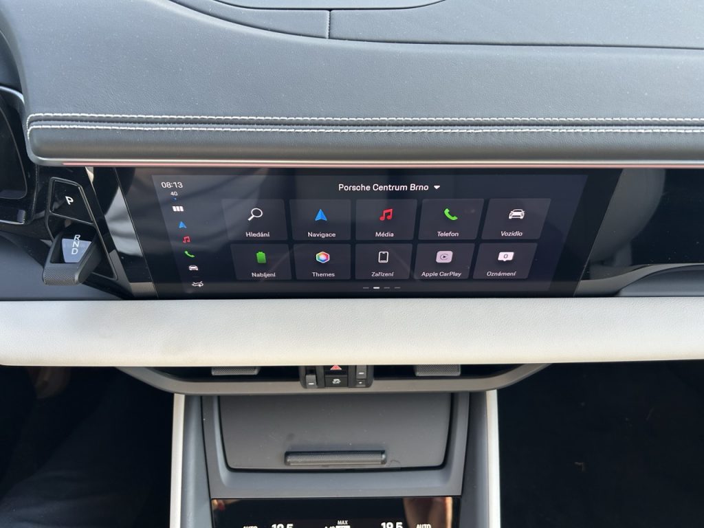 Porsche Macan 4S: foto Žena v autě.cz_4620 ve velké velikosti
