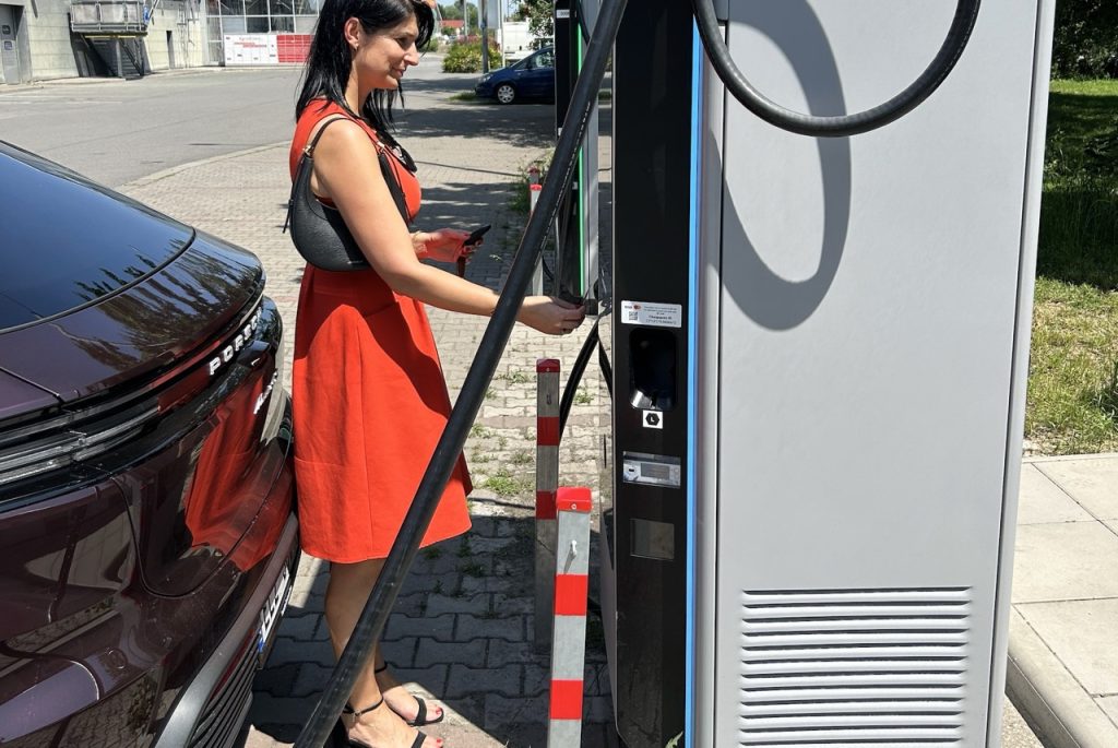 Porsche Macan: foto Žena v autě.cz