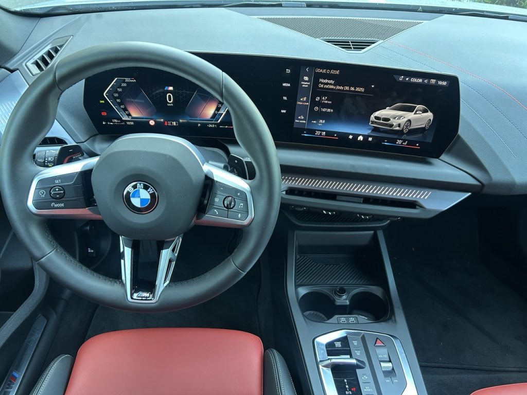 TEST BMW 2 GRAN COUPÉ: foto Žena v autě.cz_5113 ve velké velikosti