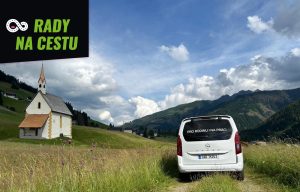 Opelem na dovolenou: foto Žena v autě