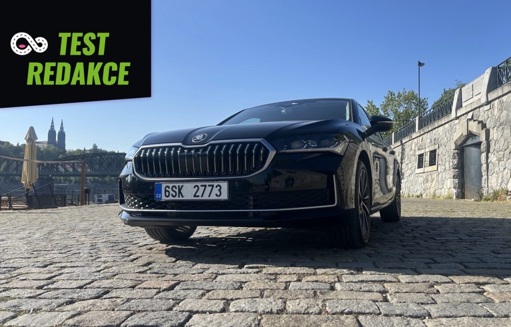Test Škoda Superb foto: Žena v autě.cz