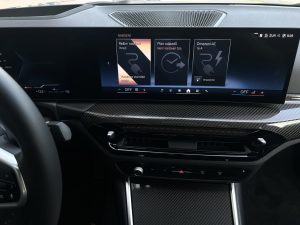 TEST BMW 330e: foto Žena v autě.cz_4450 ve velké velikosti