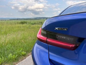 TEST BMW 330e: foto Žena v autě.cz_5787