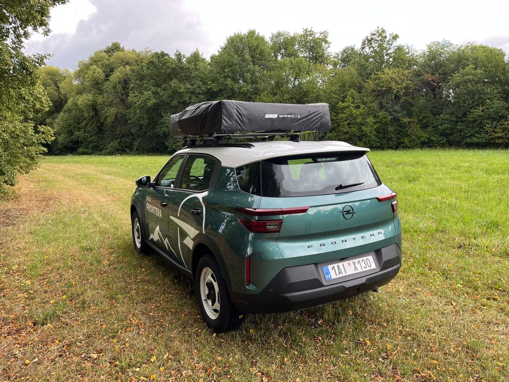 TEST Opel Frontera: foto Žena v autě.cz Image 2025-08-19 at 15.38.31 (1)