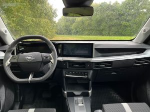 TEST Opel Frontera: foto Žena v autě.cz Image 2025-08-19 at 15.38.35