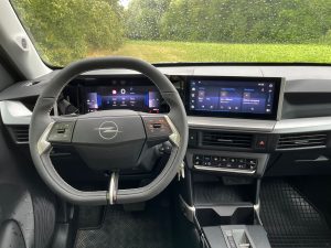 TEST Opel Frontera: foto Žena v autě.cz Image 2025-08-19 at 15.38.36 (1)