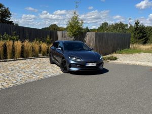 Seal 6 DM-i: foto BYD