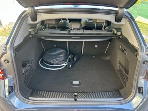 TEST BMW X3 30e: foto Žena v autě.cz_7328 ve velké velikosti