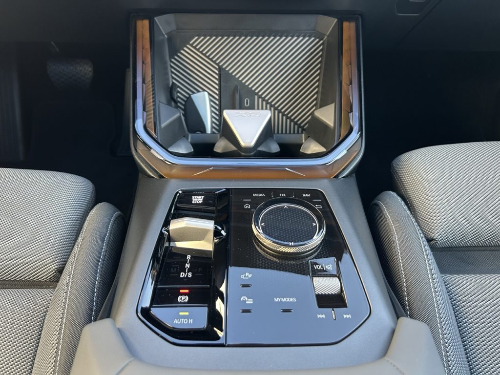 TEST BMW X3 30e:  foto Žena v autě.cz_7364 ve velké velikosti