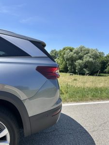 TEST ŠKODA Kodiaq: foto Žena v autě.cz_4897 ve velké velikosti
