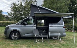 TEST VW California Beach Camper foto Žena v autě.cz