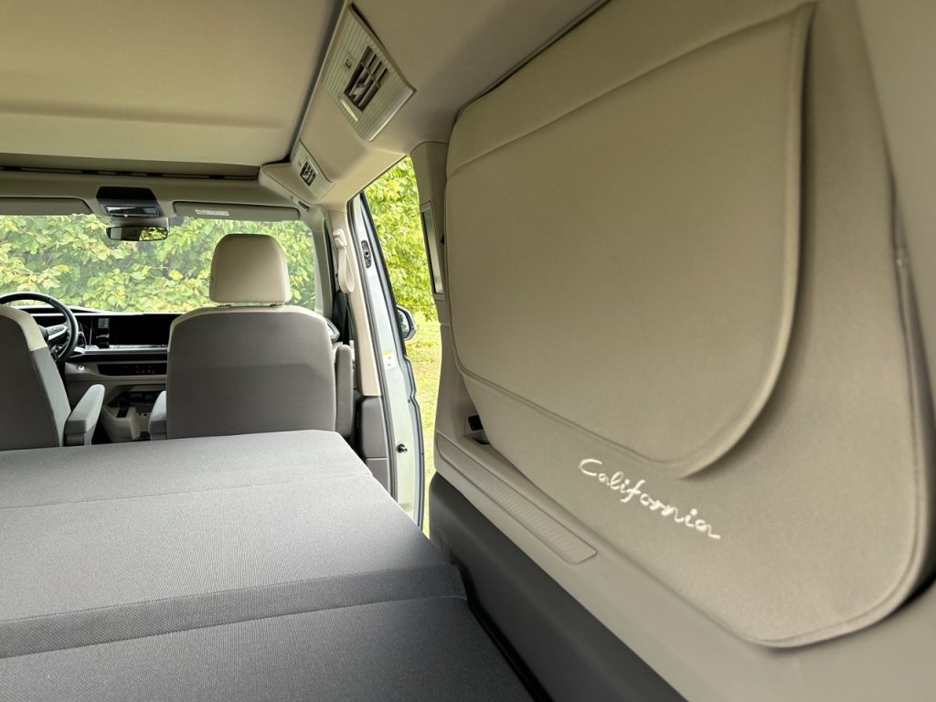 TEST VW California Beach Camper foto Žena v autě.cz_7530 ve velké velikosti