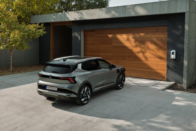 Eclipse Cross_009